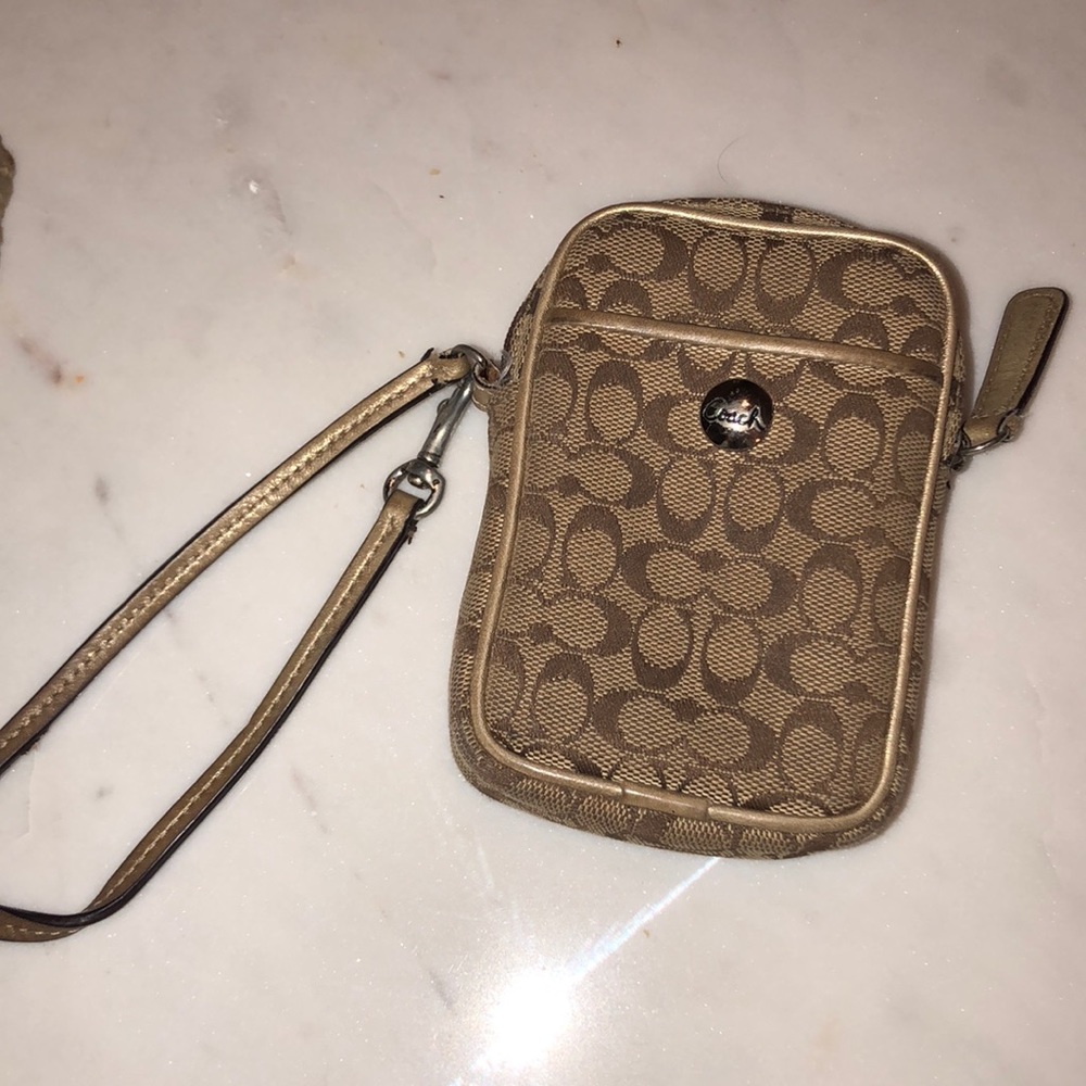 Wristlet